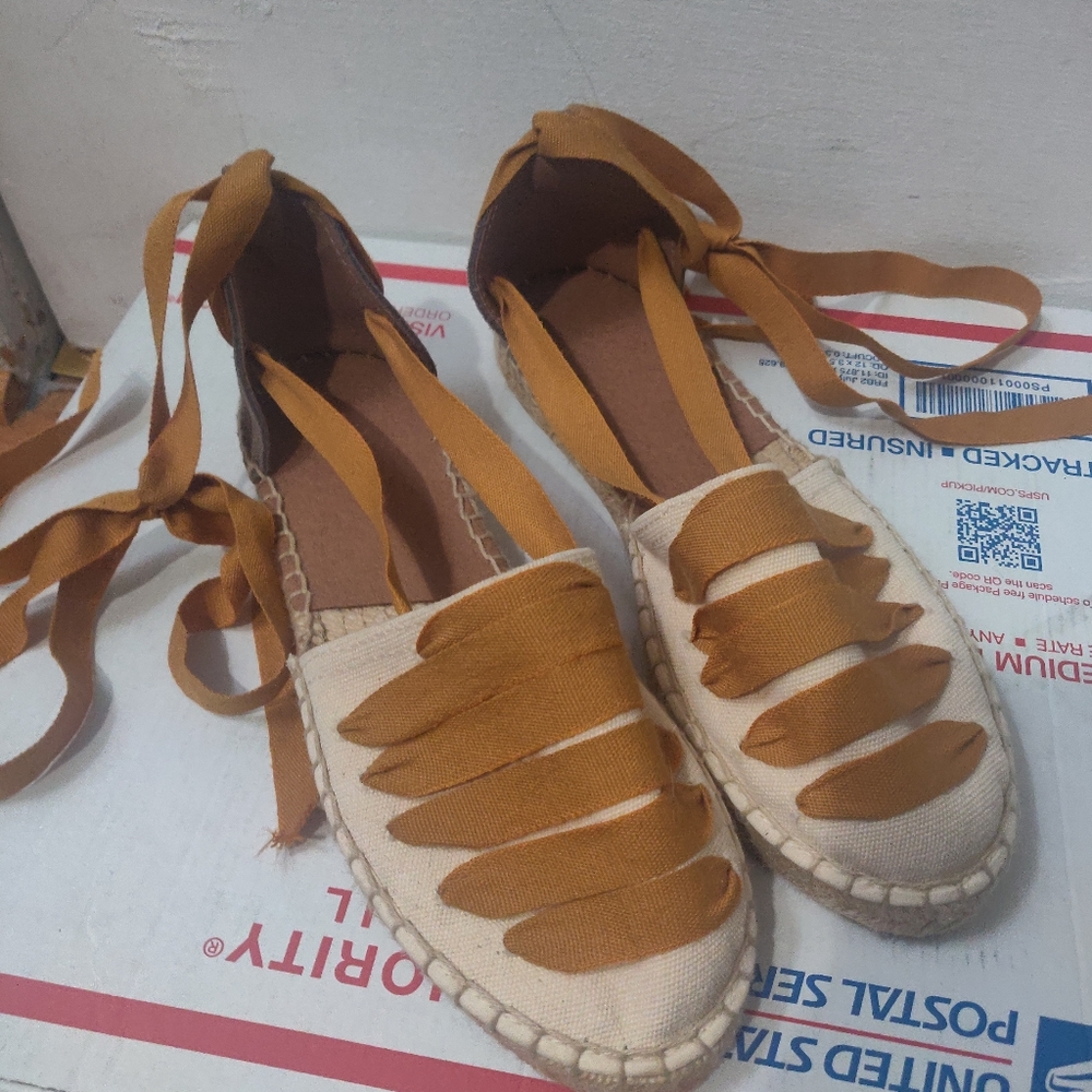 Strappy espadrilles Sandals - handmade in Spain - NEVER WORN
